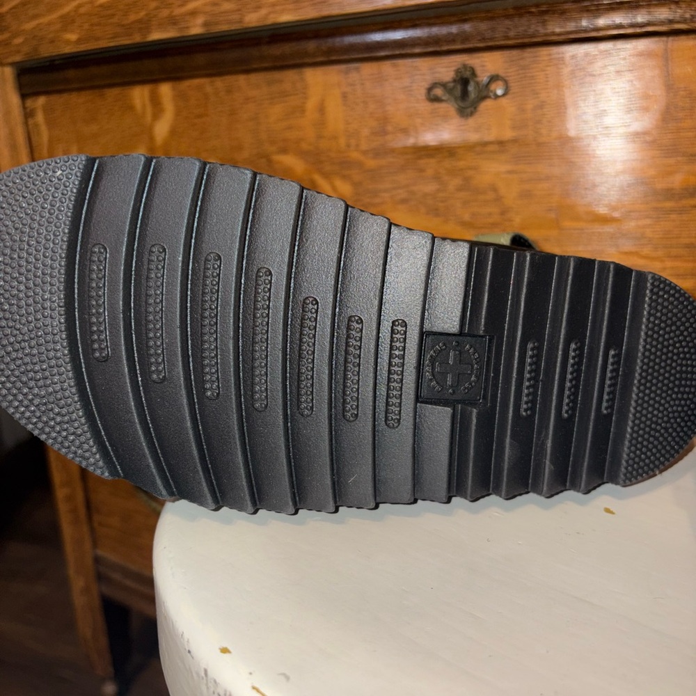 Dr. Martens Kimber II Olive Platform Sandals | size 6 | NWOT - Picture 5 of 11